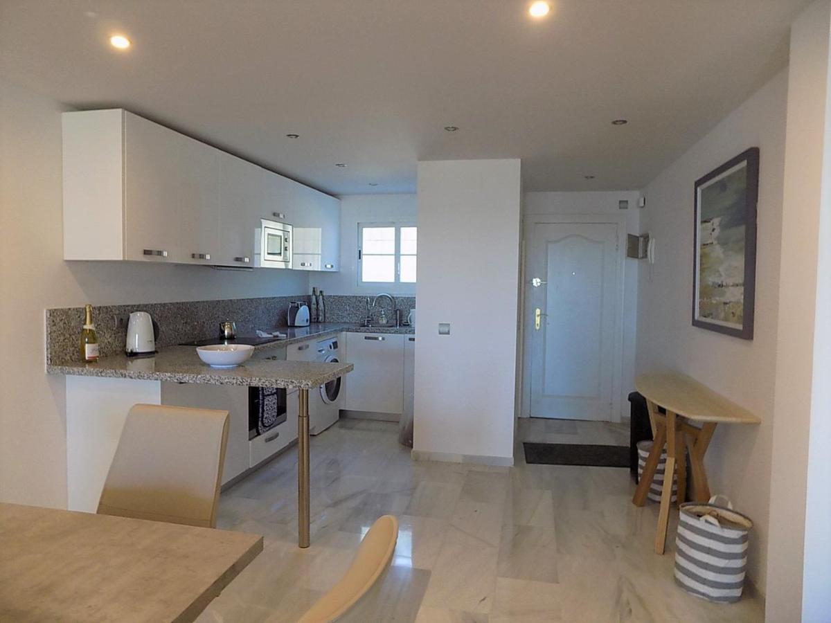 Playa Lucera - Ground Floor Apartment With Sea Views Cs126 Sitio de Calahonda Exteriör bild